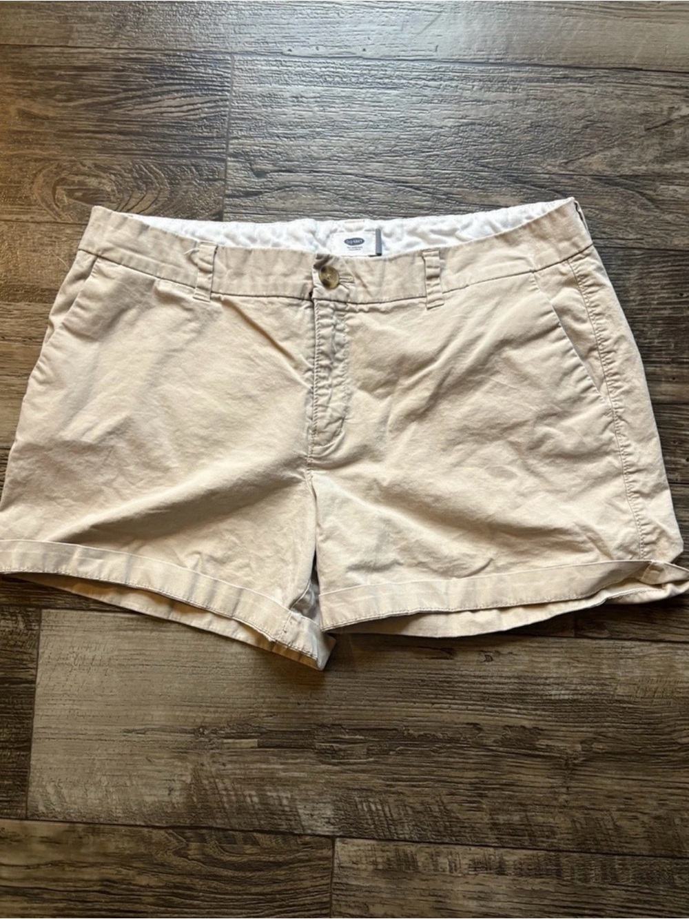 Old Navy Light Cream Chino Shorts